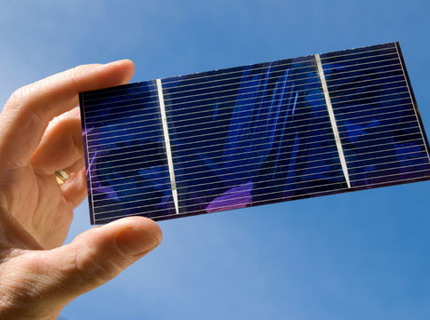 На фото — солнечные батареи своими руками, www.sense-life.com