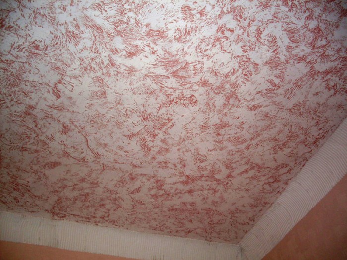Декоративное оштукатуривание потолка