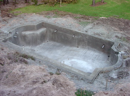Как построить бассейн своими руками? (фото),www. cathychris.com