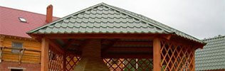 Крыша беседки – надежная защита в жару и дождливую погоду